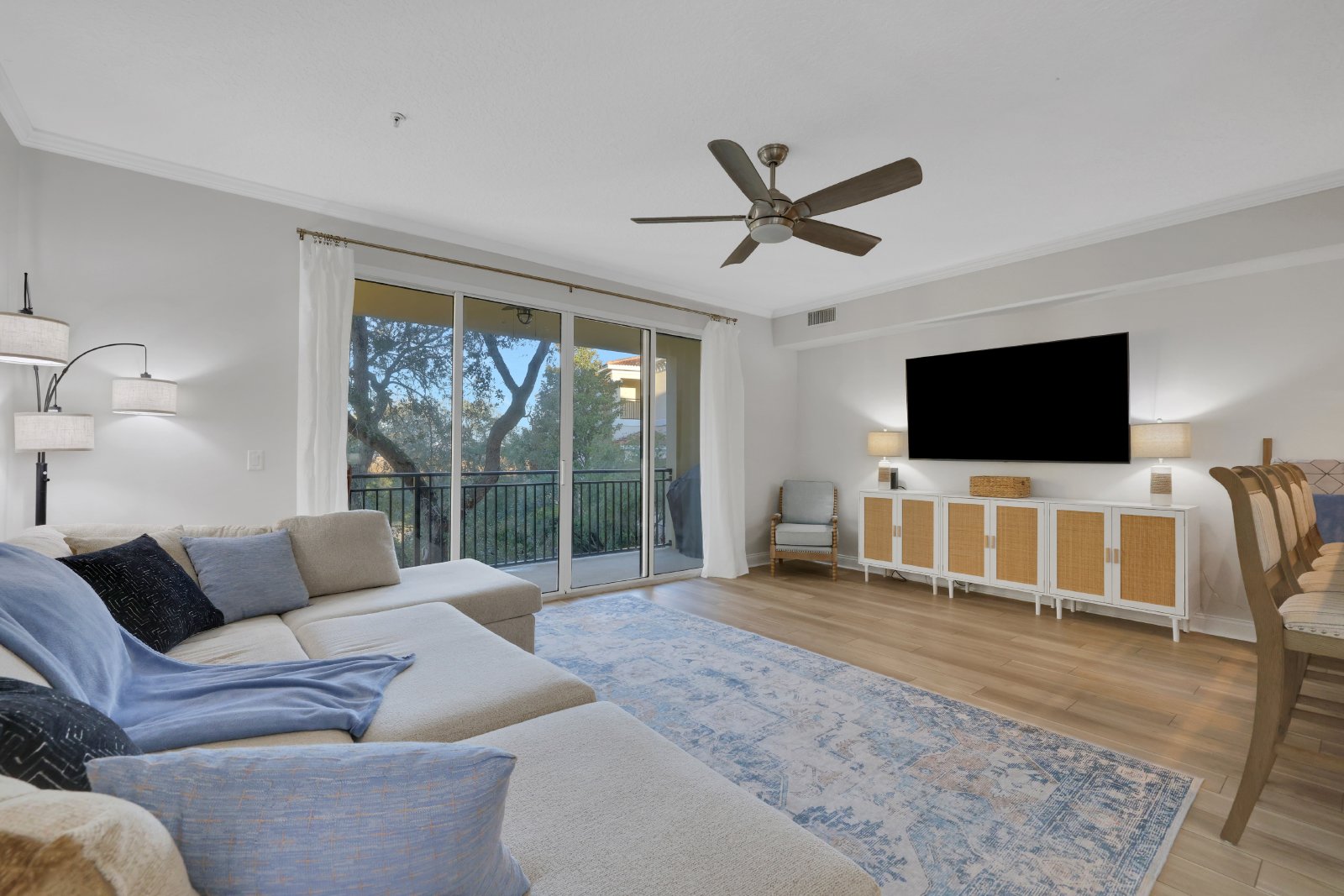 LIVE SECONDS FROM THE BEACH IN THIS LUXURIOUS TOWNHOUSE property image
