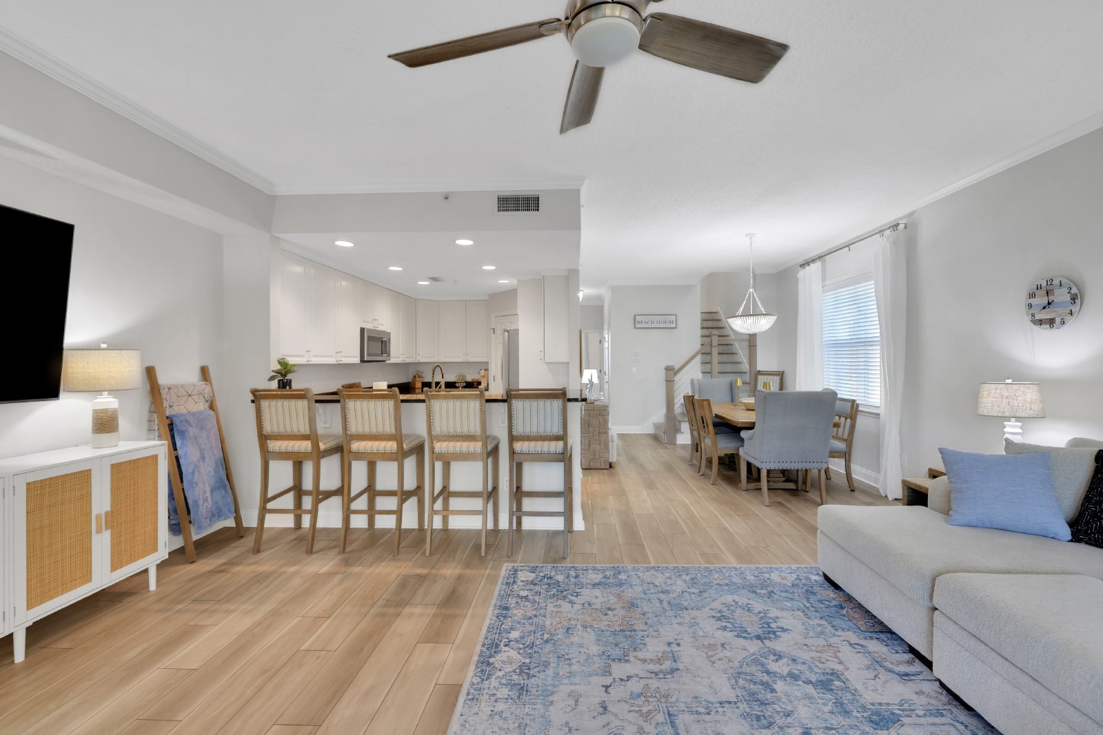LIVE SECONDS FROM THE BEACH IN THIS LUXURIOUS TOWNHOUSE property image