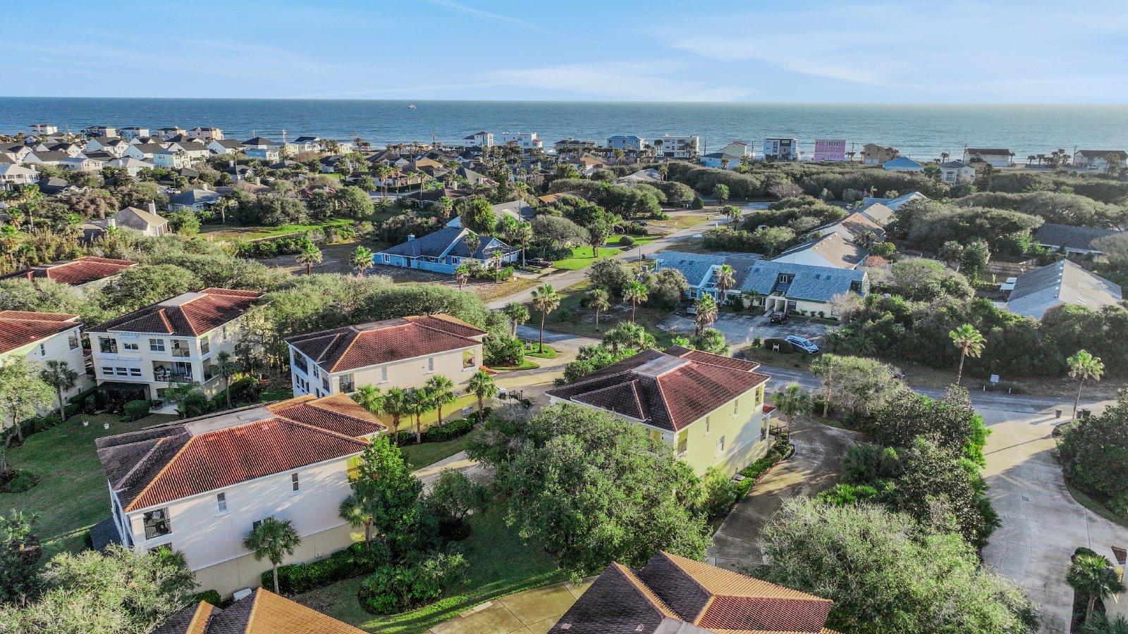 LIVE SECONDS FROM THE BEACH IN THIS LUXURIOUS TOWNHOUSE property image