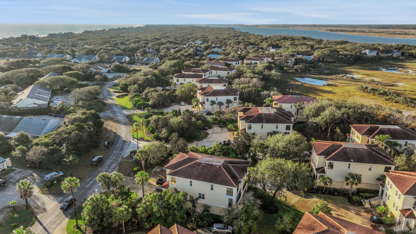 LIVE SECONDS FROM THE BEACH IN THIS LUXURIOUS TOWNHOUSE property image