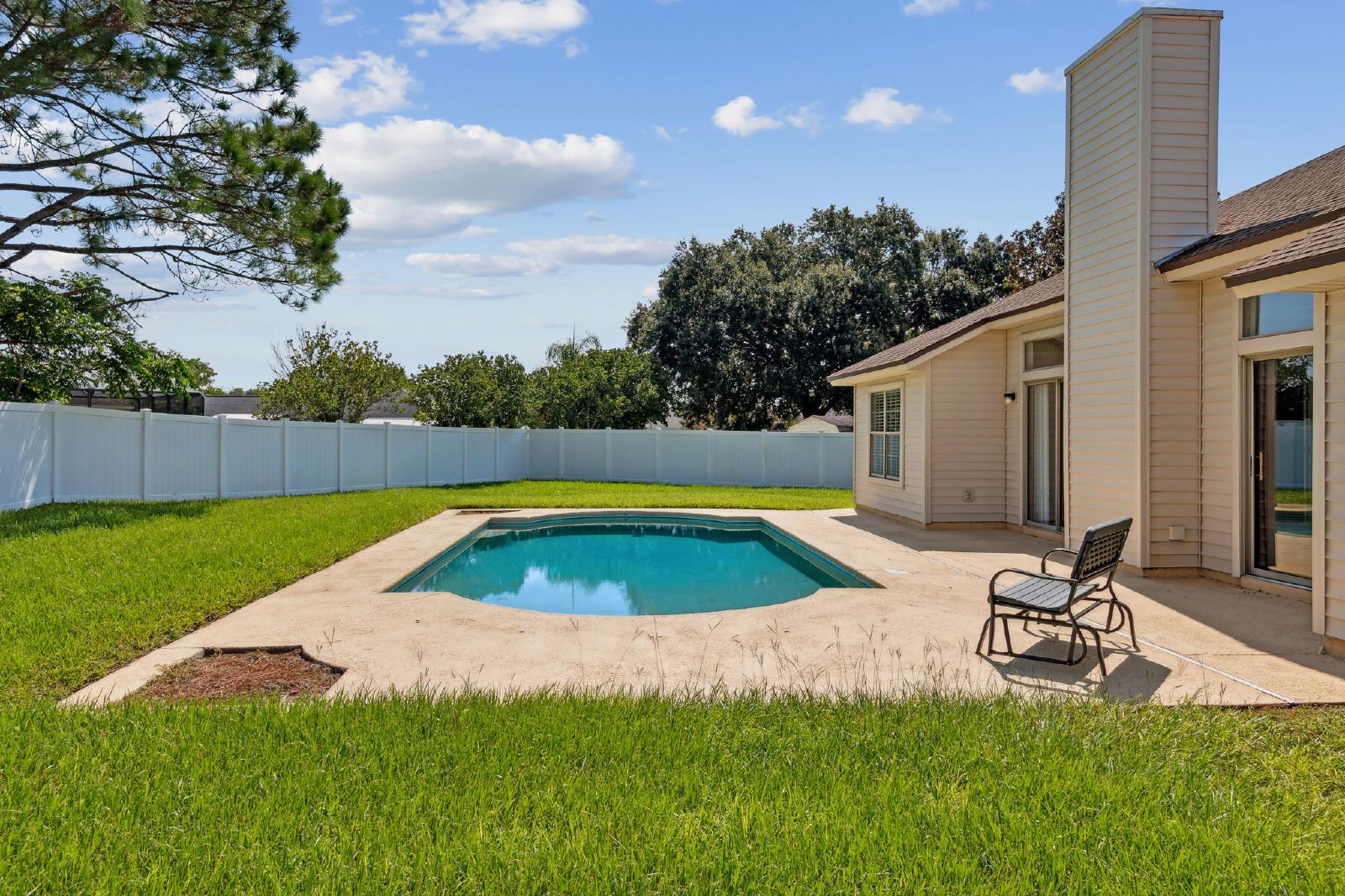 Clay County Sweetbriar 4-Bedroom Pool Home with Modern Upgrades & Spacious Living property image